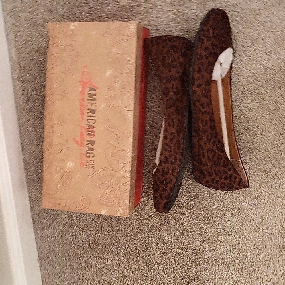 New With Box: Cute American Rag leopard flats - Picture 2 of 4